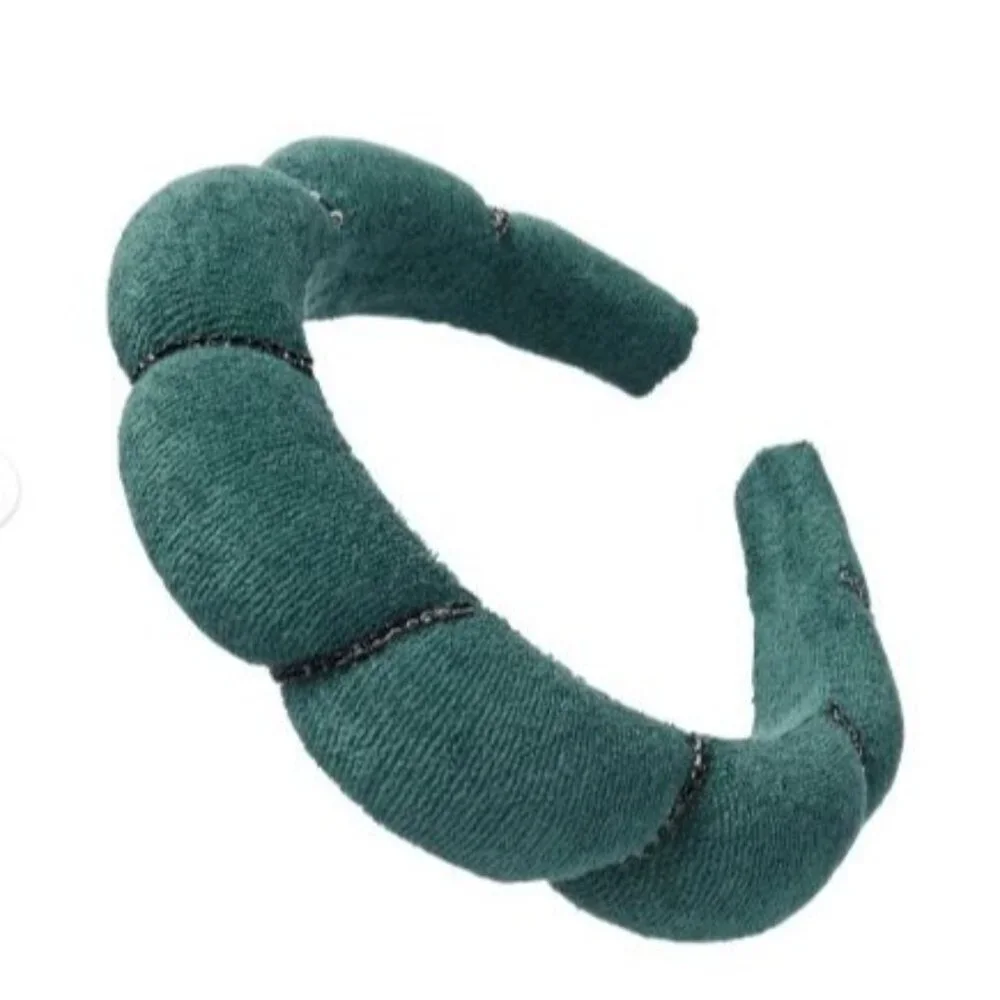 Wicked Scunci Conair Hair Accessories 4 Pack  (10-AL)
